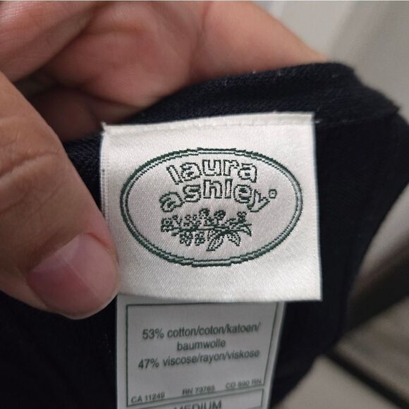 Vintage Laura Ashley Front Button Up Cardigan/Sweater Navy Blue Sz MEDIUM - Picture 11 of 11